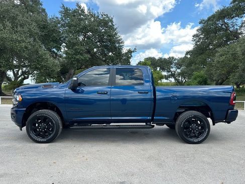 Used 2024 RAM 2500 Big Horn w/ Night Edition AWD/4WD image 8