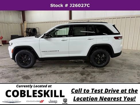 New 2026 Jeep Grand Cherokee Altitude AWD/4WD image 8