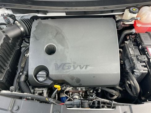 Used 2023 Chevrolet Traverse Premier w/ Redline Edition image 38