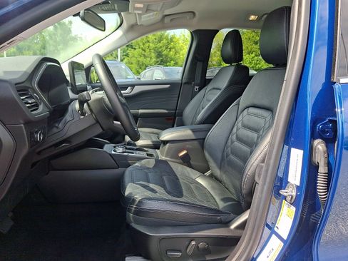 Used 2023 Ford Escape Platinum w/ Premium Technology Package AWD/4WD image 13