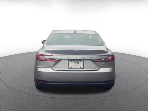 Used 2025 Toyota Camry LE image 12