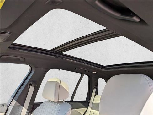New 2026 BMW X5 M60i image 14
