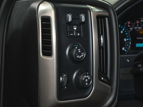Used 2018 GMC Sierra 1500 Denali image 19