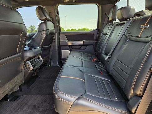 Used 2024 Ford F250 Platinum AWD/4WD image 15