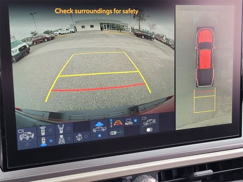 Used 2025 Toyota Tacoma image 17