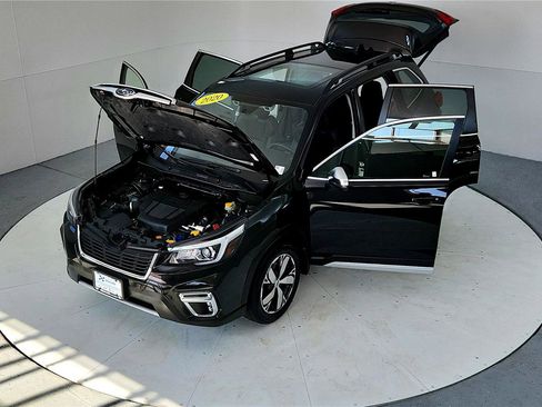 Used 2020 Subaru Forester Touring image 27