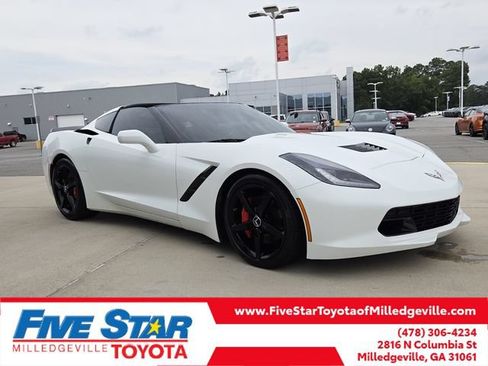 Used 2015 Chevrolet Corvette Stingray Coupe RWD image 1