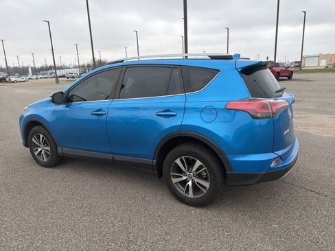 Used 2018 Toyota RAV4 XLE image 16