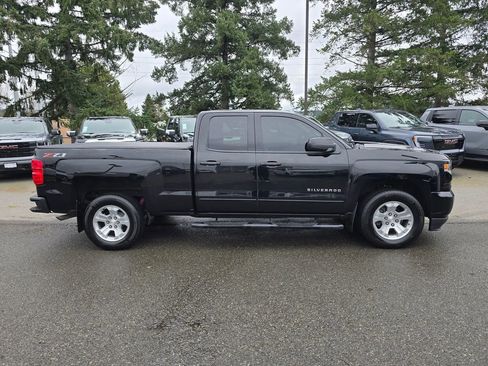 Used 2018 Chevrolet Silverado 1500 LT w/ All Star Edition image 6