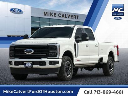 New 2026 Ford F350 Platinum w/ FX4 Off-Road Package