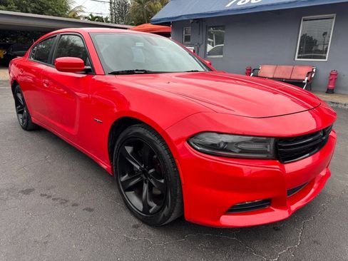 Used 2018 Dodge Charger R/T image 6