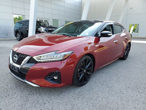 Certified 2023 Nissan Maxima Platinum w/ Sport Mat Group FWD image 2