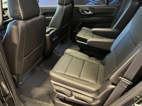 Used 2022 Chevrolet Tahoe Premier w/ Premium Package AWD/4WD image 22