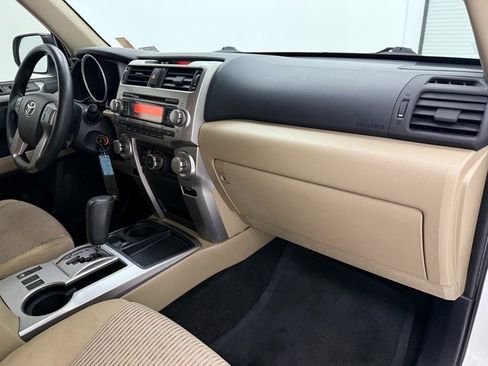 Used 2013 Toyota 4Runner SR5 image 10