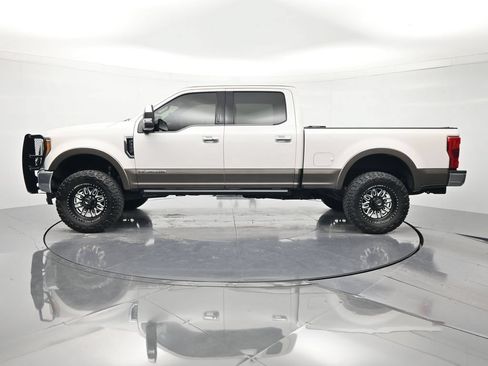Used 2019 Ford F350 King Ranch w/ King Ranch Ultimate Package AWD/4WD image 8
