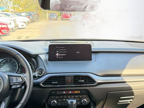 Certified 2022 MAZDA CX-9 Carbon Edition image 19