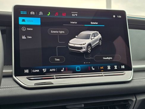 New 2026 Volkswagen Tiguan SE image 28