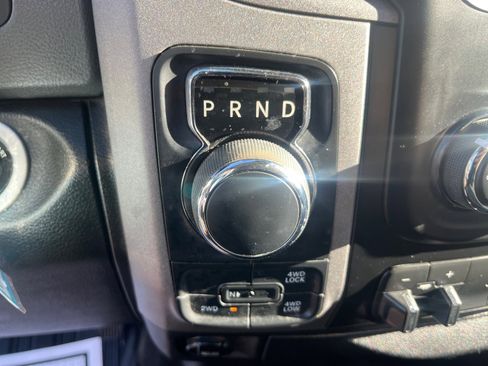 Used 2017 RAM 1500 Express w/ Express Value Package AWD/4WD image 29