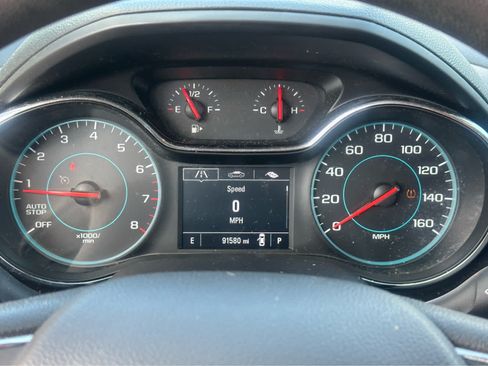 Used 2017 Chevrolet Cruze LT FWD image 13