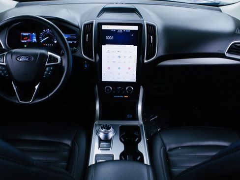 Used 2024 Ford Edge SEL image 17