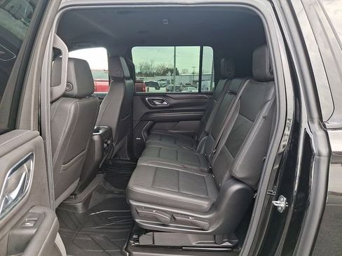 Used 2021 Chevrolet Suburban Z71 image 10