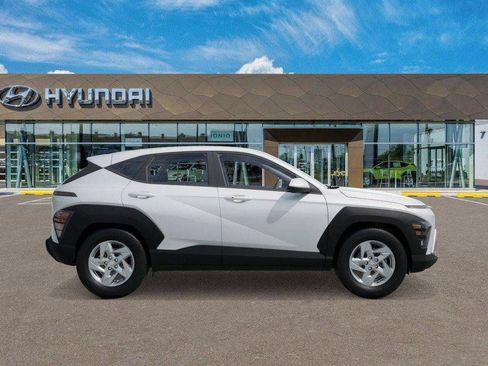 New 2027 Hyundai Kona SE FWD image 7