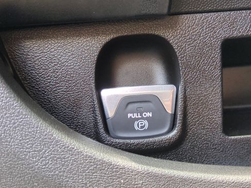 Used 2023 RAM ProMaster 2500 image 24