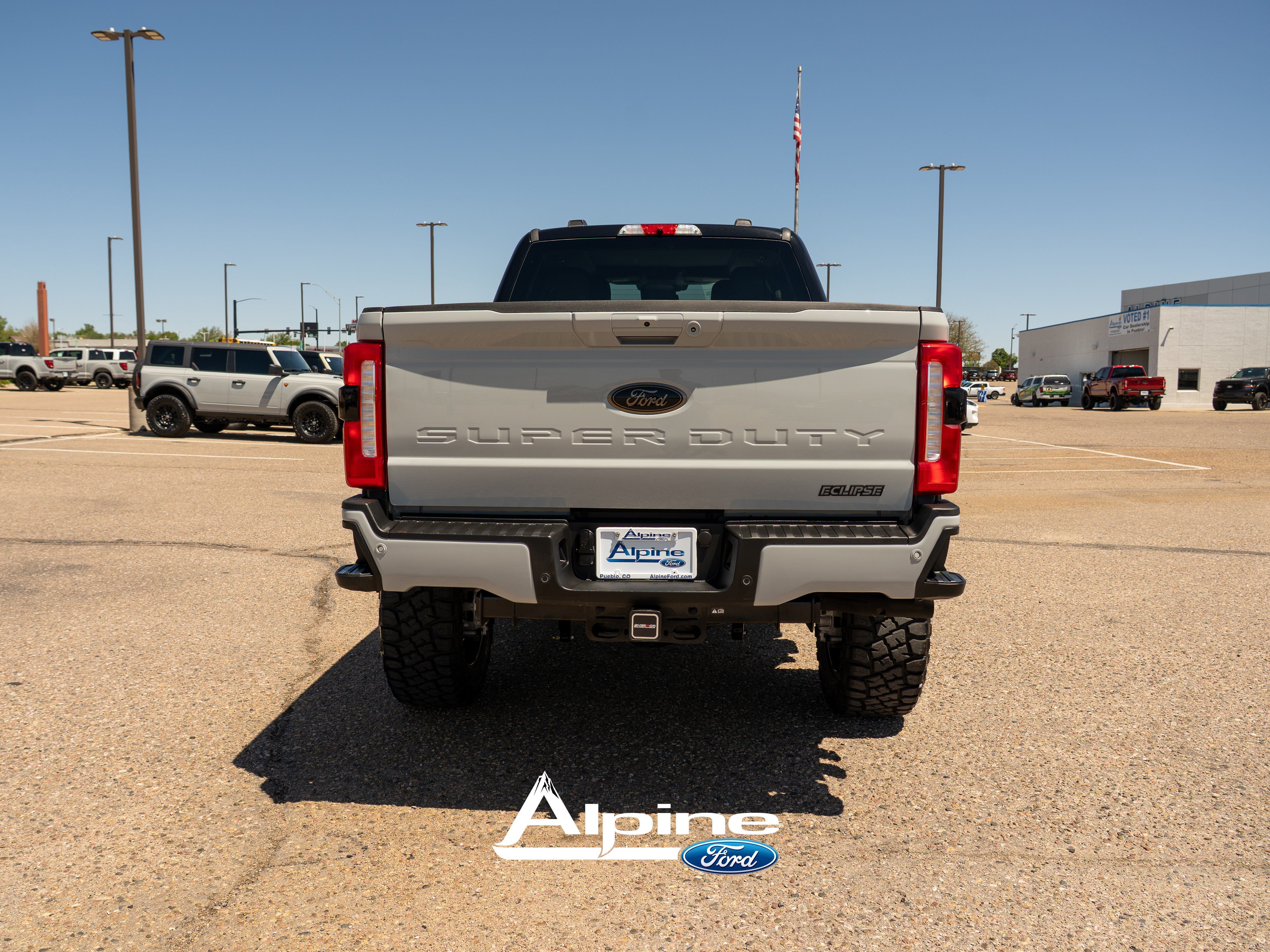 Used 2026 Ford F250 XLT w/ XLT Premium Package AWD/4WD image 3
