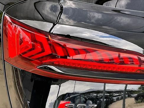 Used 2023 Audi SQ7 Prestige w/ Prestige Package AWD/4WD image 27