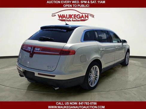 Used 2014 Lincoln MKT AWD w/ Equipment Group 201A image 5