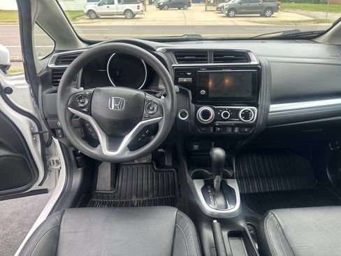 Used 2019 Honda Fit EX image 18