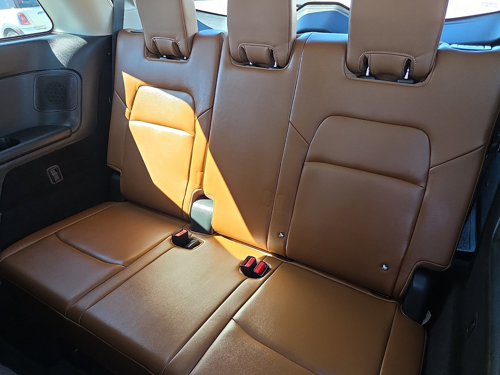 Used 2024 Nissan Pathfinder Platinum w/ Cargo Package FWD image 10