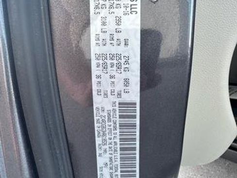 Used 2017 Dodge Grand Caravan SE w/ Power Window Group FWD image 14
