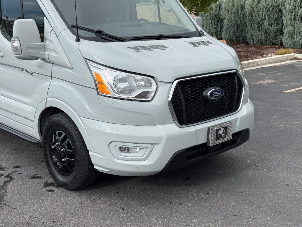 Used 2021 Ford Transit 250 Medium Roof AWD image 3