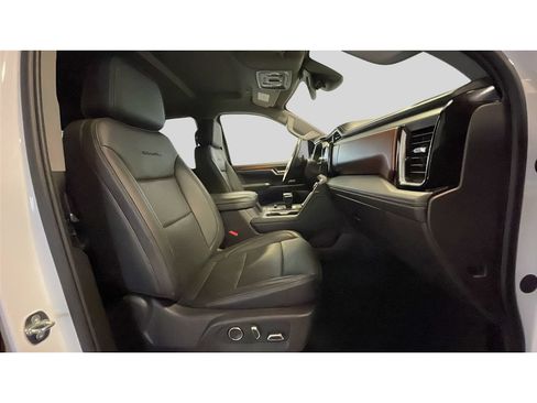 Certified 2024 GMC Sierra 1500 Denali AWD/4WD image 16