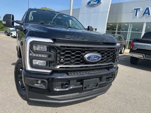 New 2026 Ford F250 XL w/ STX Appearance Package AWD/4WD image 5