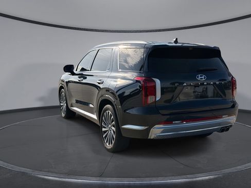 Used 2024 Hyundai Palisade Calligraphy FWD image 10