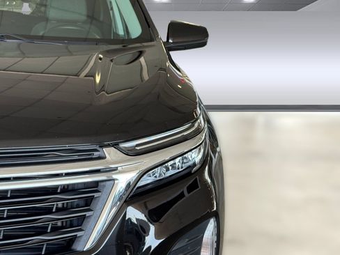 Used 2024 Chevrolet Equinox LT FWD image 10