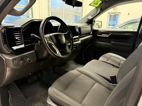 Used 2023 Chevrolet Silverado 1500 RST image 8