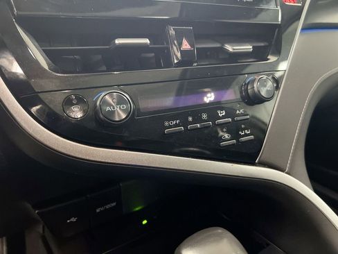 Used 2024 Toyota Camry XSE w/ Navigation Package FWD image 17
