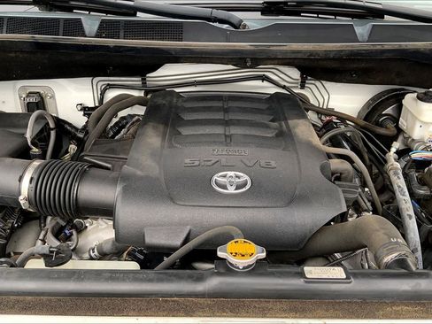 Used 2014 Toyota Tundra Limited w/ Limited Premium Package AWD/4WD image 31