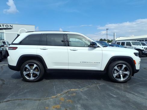 Used 2023 Jeep Grand Cherokee 4WD 4xe image 31