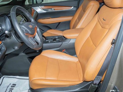 Used 2023 Cadillac XT5 Premium Luxury image 12