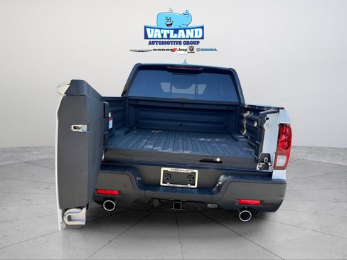 New 2026 Honda Ridgeline Black Edition image 6