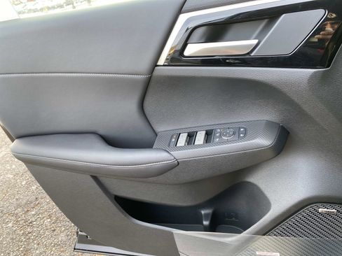 New 2026 Mitsubishi Outlander SE image 15