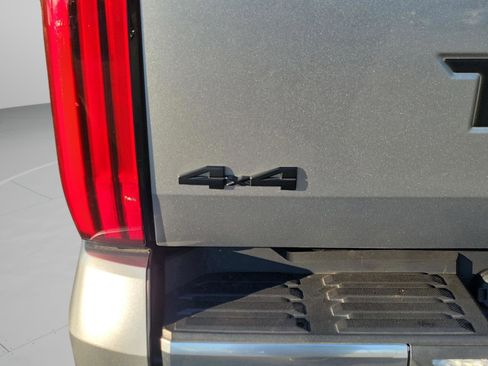 Used 2023 Toyota Tundra Limited w/ Power Package image 8