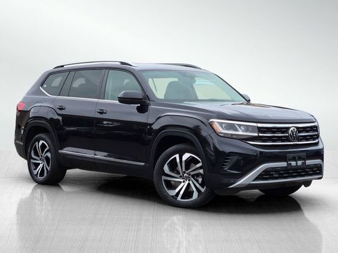 Used 2022 Volkswagen Atlas SEL AWD/4WD image 2