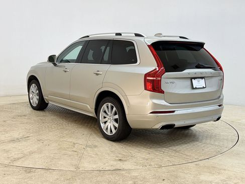 Used 2018 Volvo XC90 T6 Momentum w/ Convenience Package AWD/4WD image 3