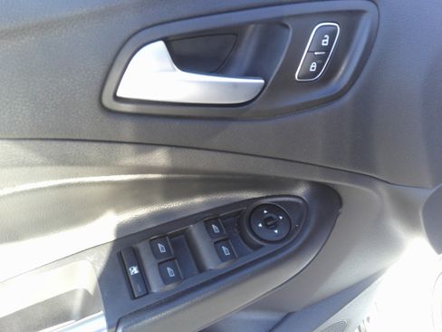 Used 2018 Ford Escape SEL image 16