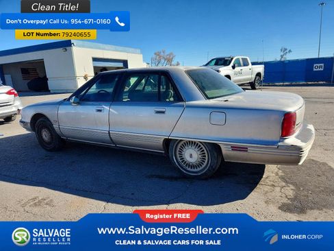 Used 1996 Oldsmobile Ninety-Eight Regency Elite image 3